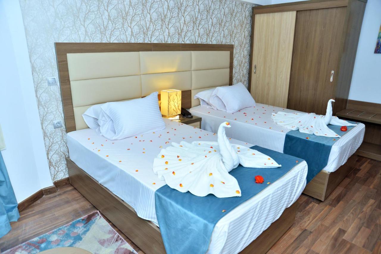 Logistic City Stars Hotel Il Il Cairo Esterno foto