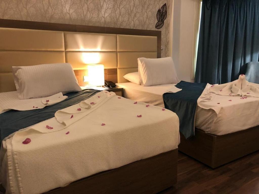 Logistic City Stars Hotel Il Il Cairo Esterno foto